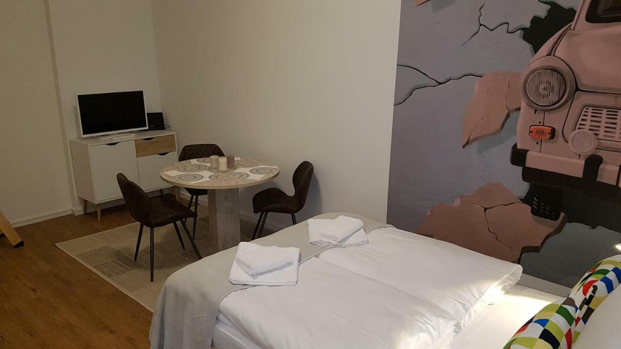 Appartement For 3 Berlijn
